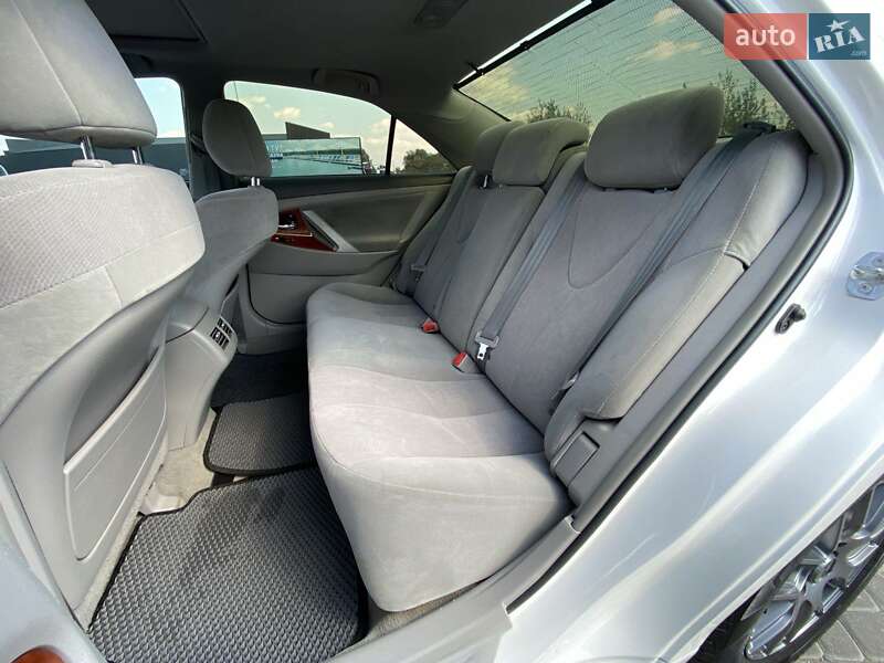 Седан Toyota Camry 2010 в Львове фото 44 Седан Toyota Camry 2010 в Львове