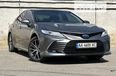 Toyota Camry 2023