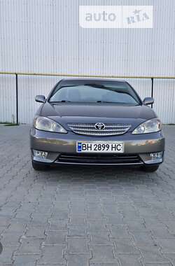 Седан Toyota Camry 2002 в Подольске