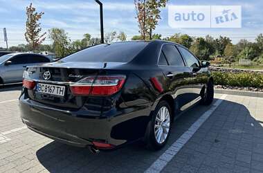 Седан Toyota Camry 2014 в Львове