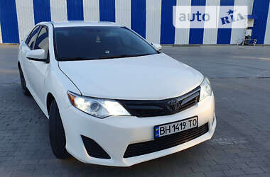 Седан Toyota Camry 2013 в Одессе