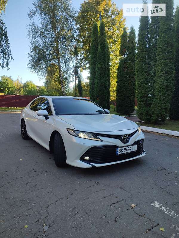 Toyota Camry 2017