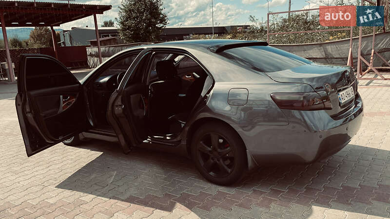 Седан Toyota Camry 2008 в Солотвине