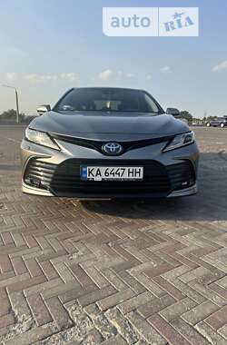 Седан Toyota Camry 2021 в Харкові