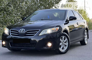 Седан Toyota Camry 2009 в Києві