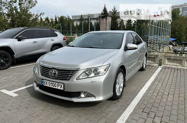 Седан Toyota Camry 2011 в Хмельницькому