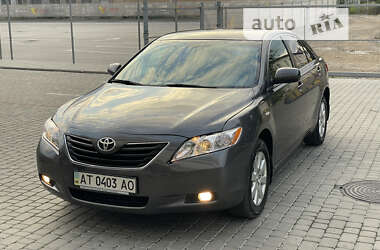 Седан Toyota Camry 2007 в Івано-Франківську