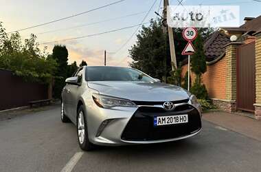 Седан Toyota Camry 2016 в Житомирі