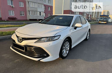 Седан Toyota Camry 2019 в Вінниці