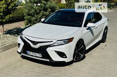 Седан Toyota Camry 2017 в Одессе