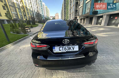 Седан Toyota Camry 2018 в Днепре