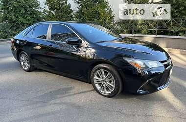 Toyota Camry 2015