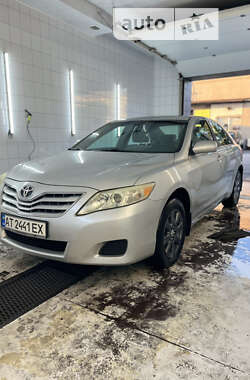 Седан Toyota Camry 2010 в Івано-Франківську