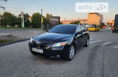 Седан Toyota Camry 2006 в Львові