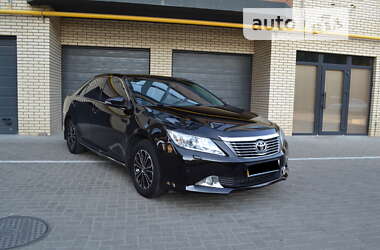 Седан Toyota Camry 2012 в Житомирі