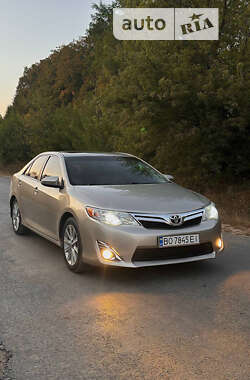 Седан Toyota Camry 2013 в Тернополе