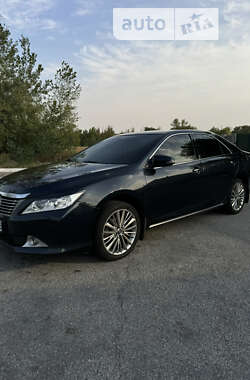 Седан Toyota Camry 2011 в Кам'янському