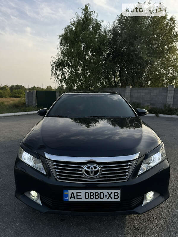 Седан Toyota Camry 2011 в Кам'янському