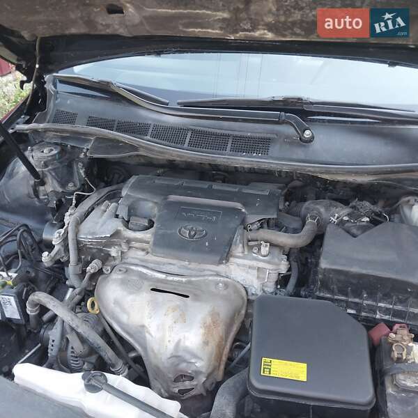 Седан Toyota Camry 2014 в Киеве