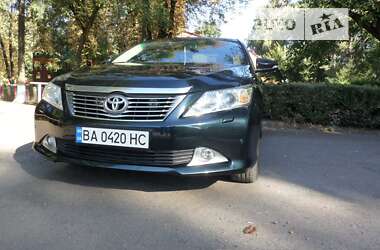 Седан Toyota Camry 2013 в Знаменке