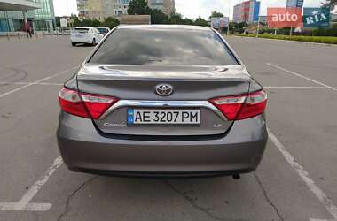 Седан Toyota Camry 2016 в Днепре