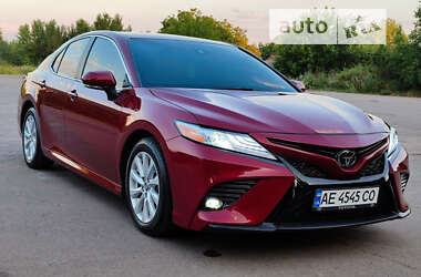 Седан Toyota Camry 2019 в Харкові