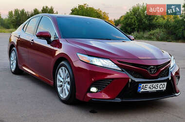 Седан Toyota Camry 2019 в Харкові