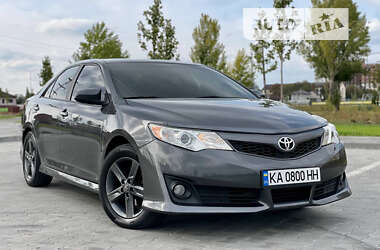 Toyota Camry 2012