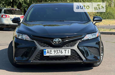 Седан Toyota Camry 2019 в Кривом Роге