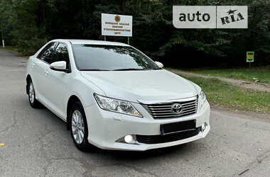 Седан Toyota Camry 2013 в Вінниці