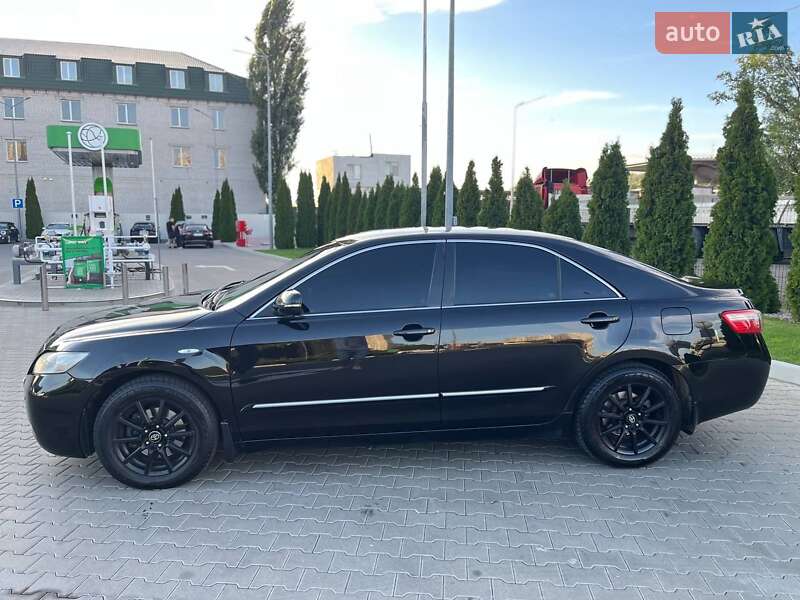 Седан Toyota Camry 2007 в Киеве