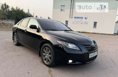 Седан Toyota Camry 2006 в Чернигове