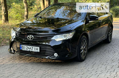 Седан Toyota Camry 2015 в Києві