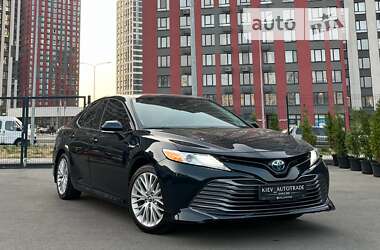 Toyota Camry 2020