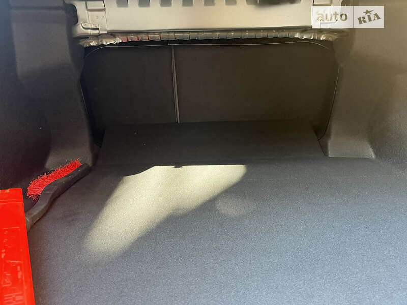 Седан Toyota Camry 2019 в Кривом Роге