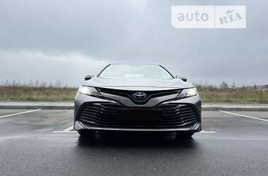 Седан Toyota Camry 2020 в Вінниці