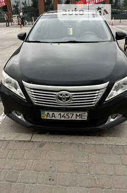 Седан Toyota Camry 2012 в Прилуках