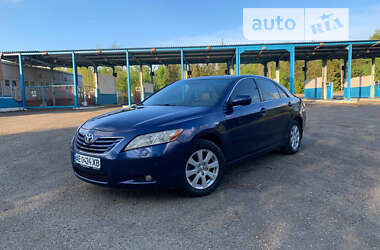 Седан Toyota Camry 2006 в Дніпрі