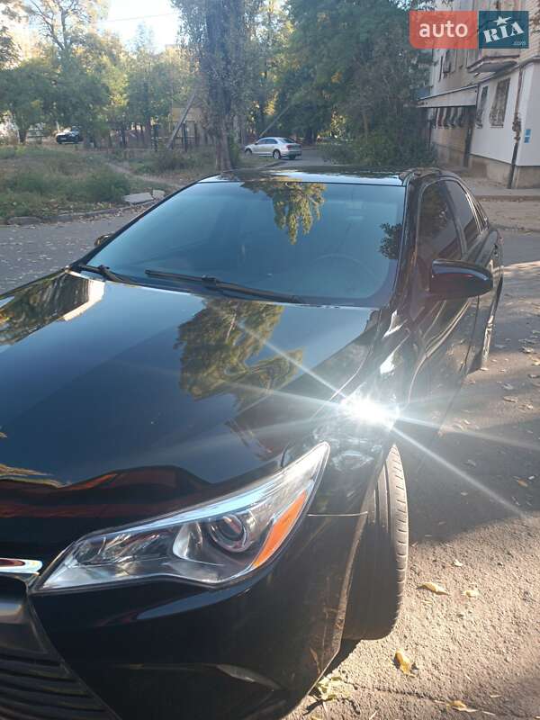 Седан Toyota Camry 2015 в Миколаєві
