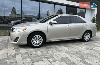 Седан Toyota Camry 2014 в Тячеве