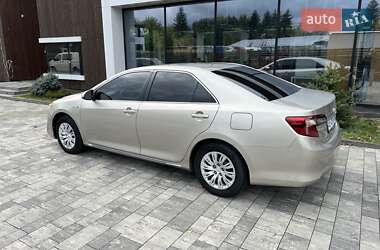 Седан Toyota Camry 2014 в Тячеве