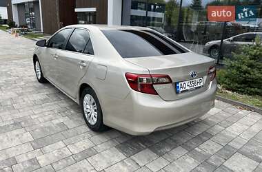 Седан Toyota Camry 2014 в Тячеве