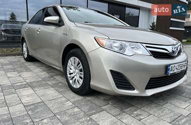 Toyota Camry 2014