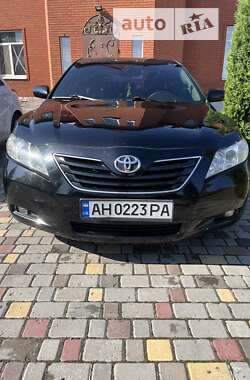 Седан Toyota Camry 2006 в Днепре