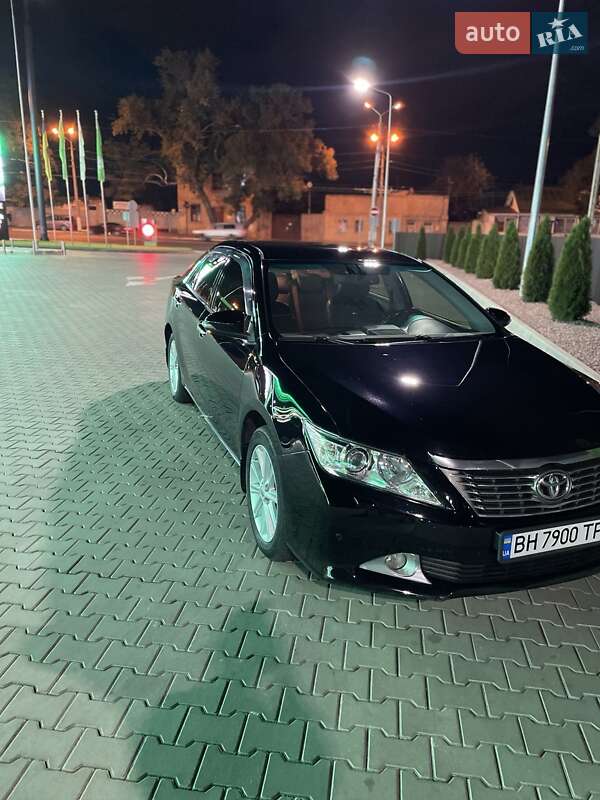Седан Toyota Camry 2012 в Одессе