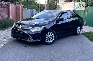 Седан Toyota Camry 2015 в Києві