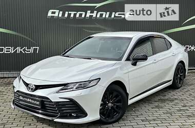 Седан Toyota Camry 2021 в Виннице