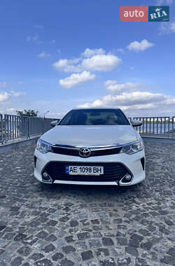 Toyota Camry 2017