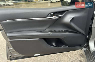 Седан Toyota Camry 2021 в Києві