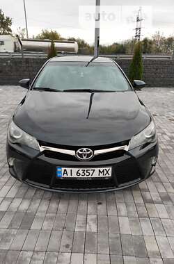 Седан Toyota Camry 2016 в Макарове